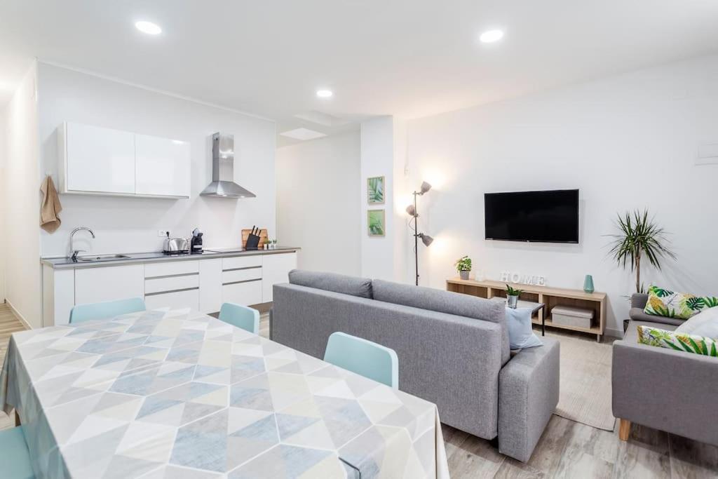 Apartamento Nuevo Cerca De La Playa Y Del Centro บาเลนเซีย ภายนอก รูปภาพ